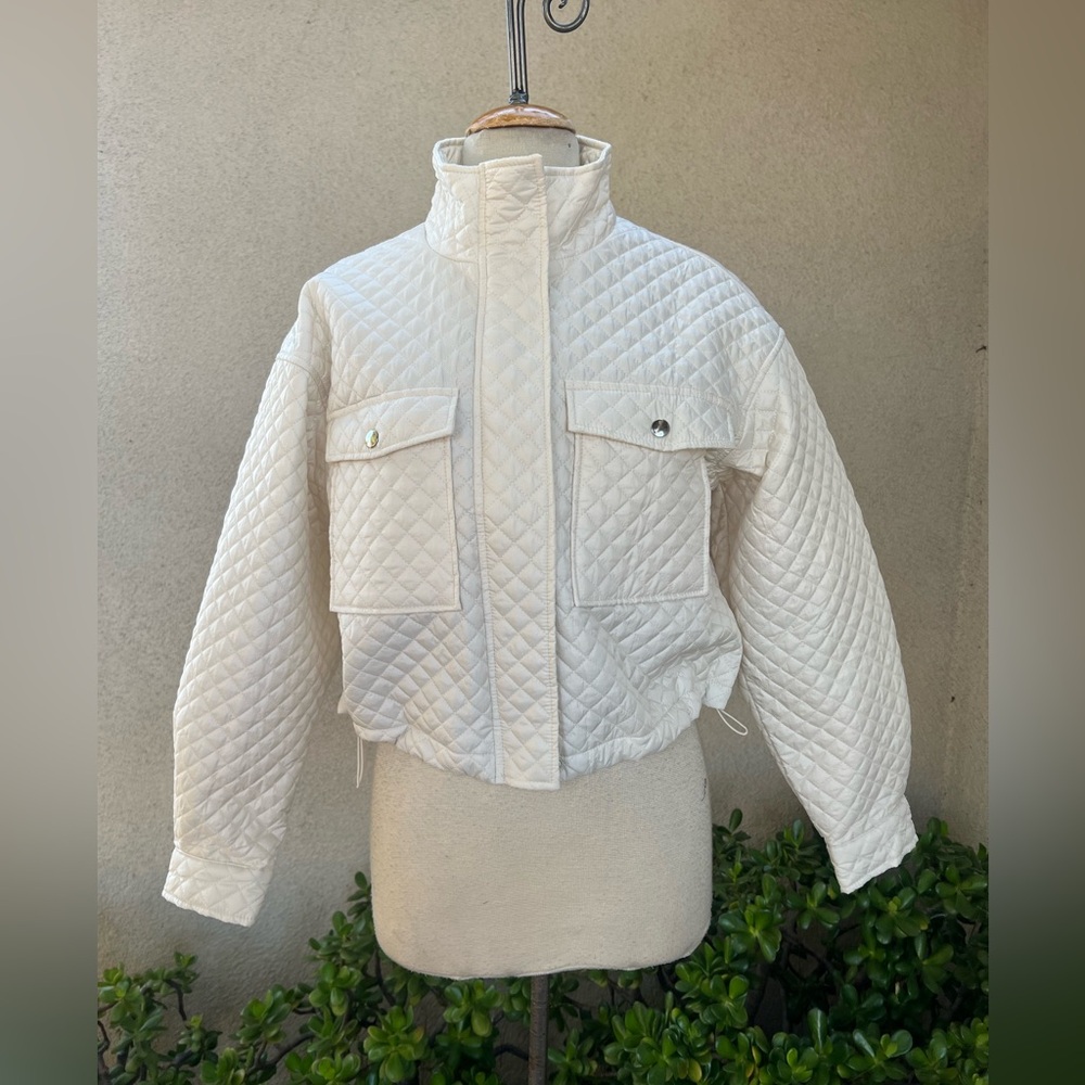CI Sono LA Outerwear quilted jacket ivory color pockets Sz Large